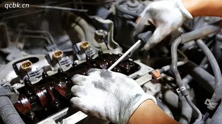 機油發黑了對車子有什么影響