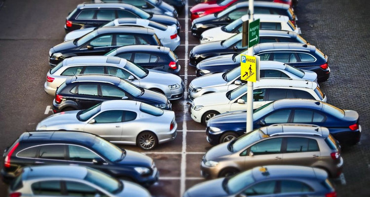 轎車長時間停放應注意什么