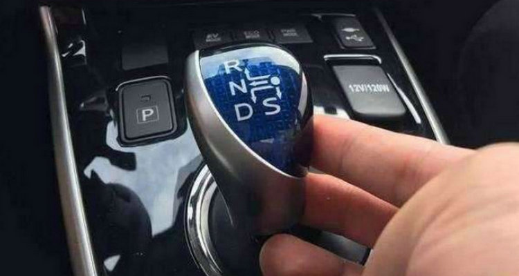 自動擋s檔的作用是什么