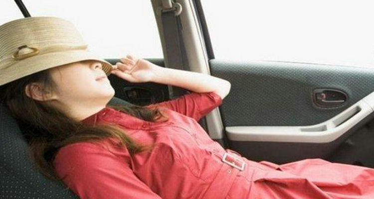 油車開空調睡覺安全嗎