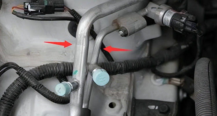 汽車空調排水管堵塞怎么清理