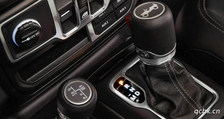 手自一體屬于自動擋還是手動擋