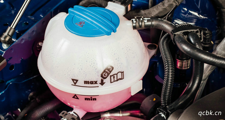 發動機冷卻液如何更換 發動機冷卻液更換教程