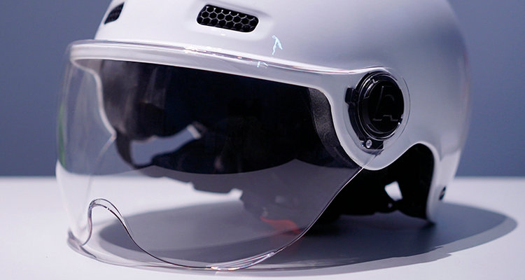 頭盔防霧鏡片的優點是什么