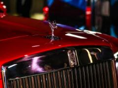 現已被寶馬接手 勞斯萊斯車標是什么