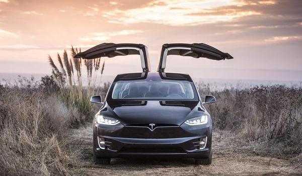 新款特斯拉ModelX,豪華霸氣顏值高