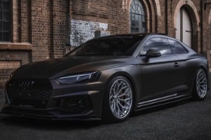 奧迪rs5什么顏色好看 米索斯黑色更為穩重（八種外觀顏色）