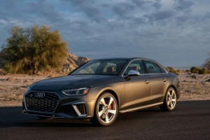 奧迪s4落地價大概多少，全款落地最低53萬（分期落地首付20萬）