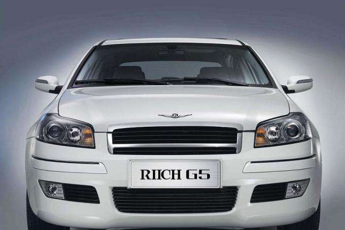 車標志長得像賓利,懸掛R型飛翼車標是什么車