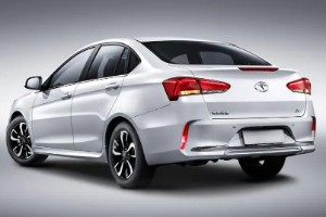 東南a5翼舞配置參數 車身長達4.5米(前后獨立懸架結構)