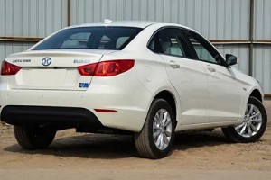 北汽新能源eu260價格 北汽eu260二手價3萬(新車已停產)