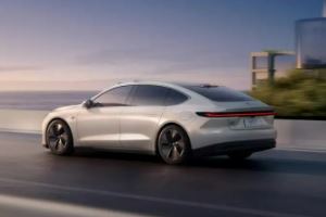 買電動汽車好還是汽車好 電動汽車優勢明顯（環保節能）