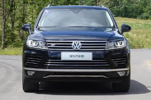 大眾途銳的參數(shù)與配置 搭載3.0T發(fā)動機(jī)(車身長達(dá)4.8米)