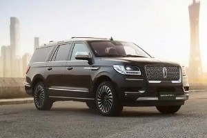 林肯領航員怎么樣?值得買嗎 車身長達5.6米(搭載3.5T發動機)