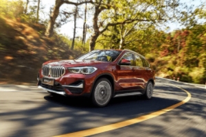 寶馬x1多少錢2022款落地價 入門車全款落地24.69萬元(分期首付14.38萬)