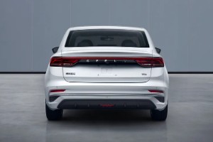 吉利帝豪二手車價格 帝豪二手價3萬(表現里程3.33萬公里)