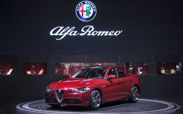 品牌創造至今已有110年 阿爾法羅密歐的車標歷史科普