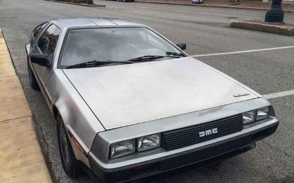 DMC的車標歷史 富有神秘色彩的汽車企業