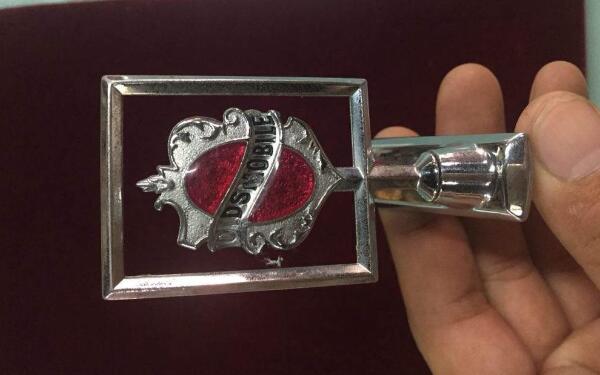 奧茲莫比爾的車標歷史 美國第一個大量生產銷售汽車的企業