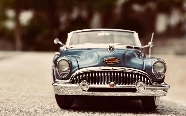 奧茲莫比爾的車標歷史 美國第一個大量生產銷售汽車的企業