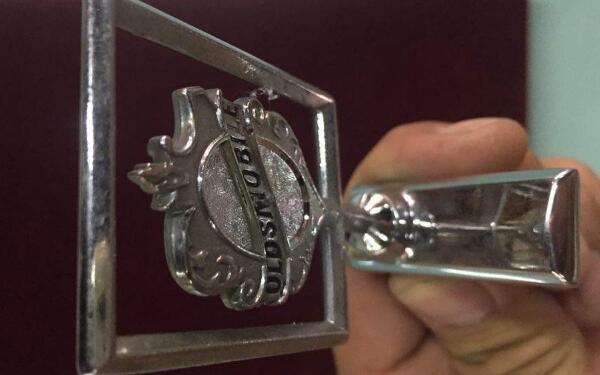 奧茲莫比爾的車標歷史 美國第一個大量生產銷售汽車的企業