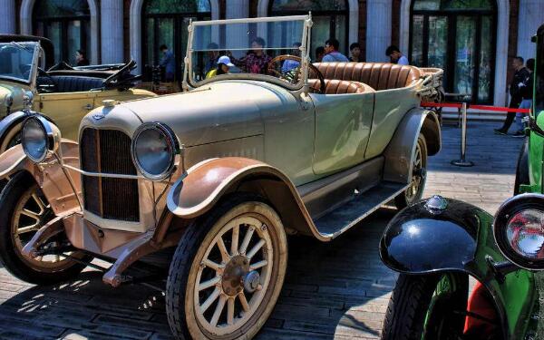 老爺車是什么意思 二戰前或更老的古典車