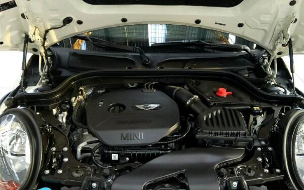 發動機艙為核心要件 發動機艙清洗的注意事項有哪些