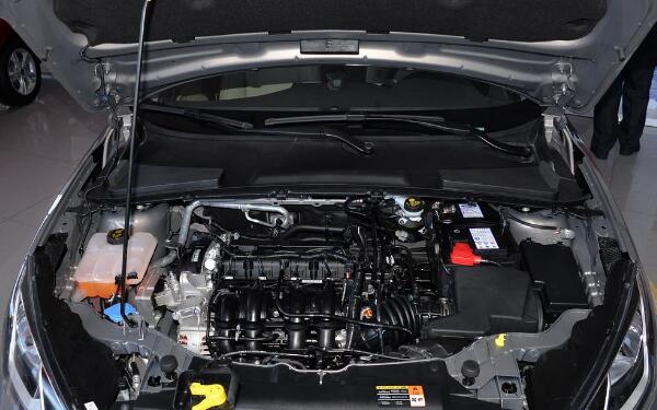 發動機蓋的工作原理 發動機蓋安裝及拆卸注意事項