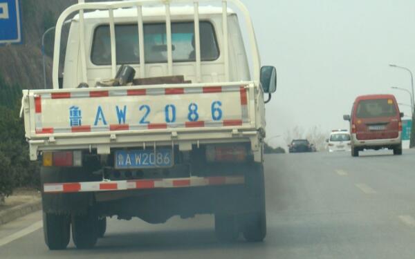 發動機冒黑煙的原因 如何解決發動機冒黑煙的問題