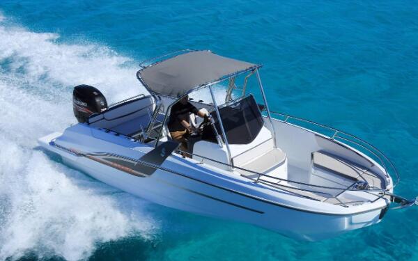 快艇發動機介紹 快艇和游艇的區別在哪