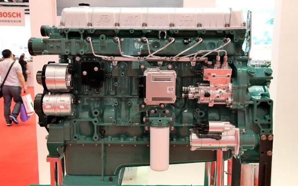 制造源自一汽錫柴 奧威發動機是什么