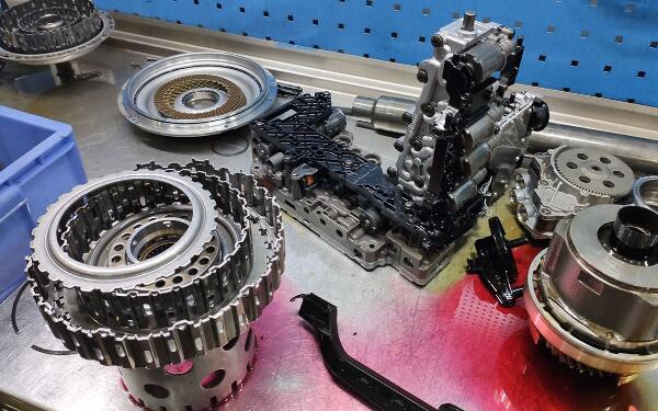 奧迪自動變速箱如何保養 奧迪變速箱油更換周期多久