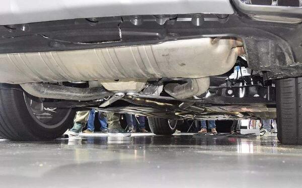 主動轉向系統是什么 主動轉向系統的優缺點有哪些