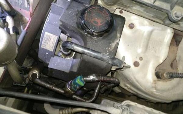 電動助力轉向系統的工作原理 EPS系統有什么優點