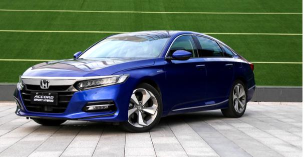 雅閣和帕薩特哪個(gè)好，風(fēng)格不同（誰(shuí)更強(qiáng)）