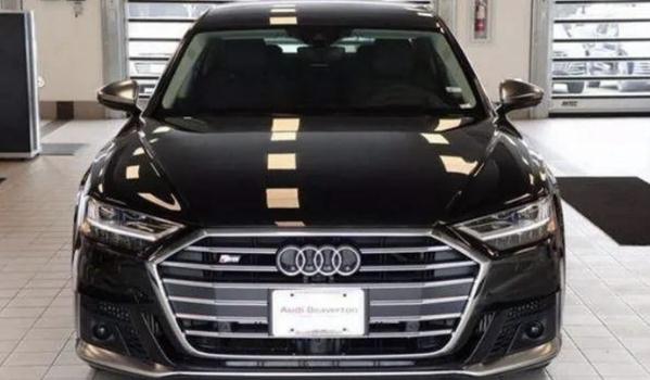 全新奧迪S8L正式上市,百公里加速成績可達到4秒