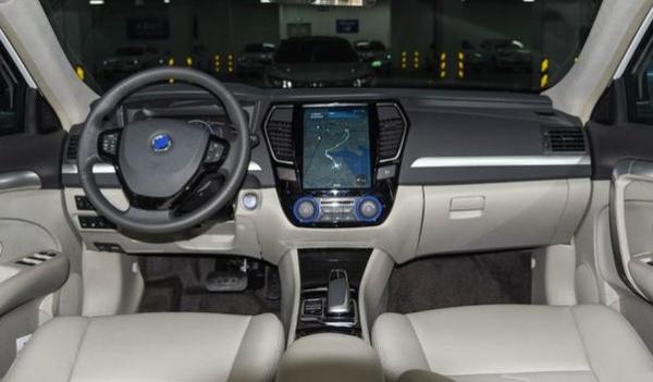 風富康ES500新增車型上市,續航里程由401km提升至420km