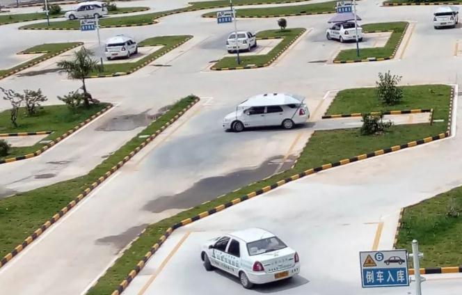 學駕照有沒有年齡限制，18歲以上才能報考