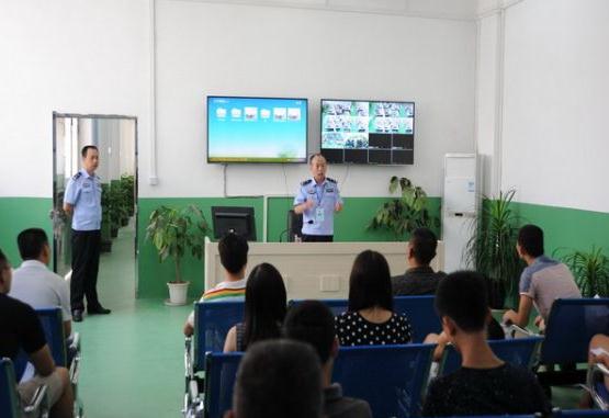 學駕照理論考試題科目一，手機就能直接操作