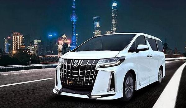 豐田埃爾法黃金特別版，舒適感強，動力足