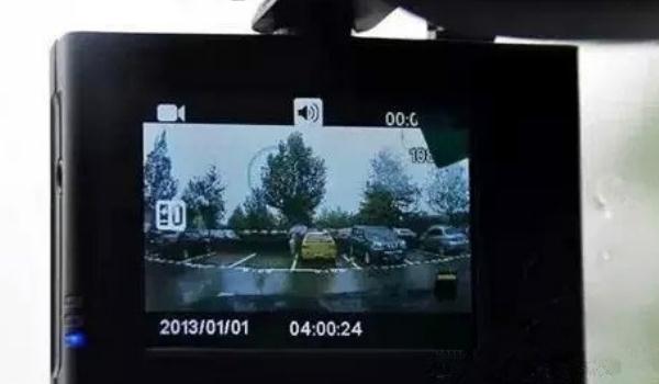 行車記錄儀看回放步驟，多種方式任你選