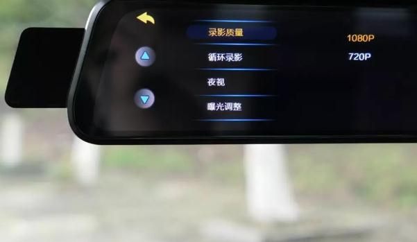 行車記錄儀分幾種類型，常見的三種你熟悉嗎