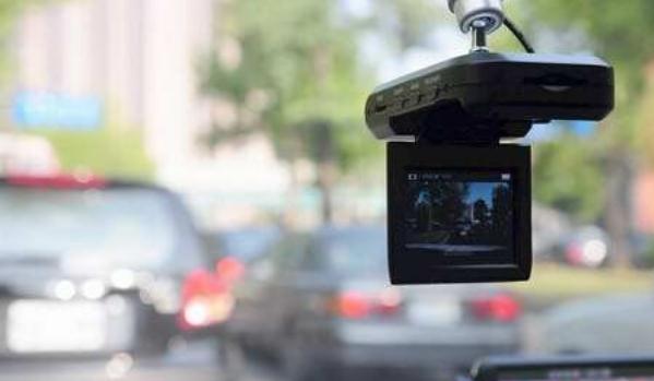 車上必備的17件神器有哪些？必備神器不能少（實用性強）