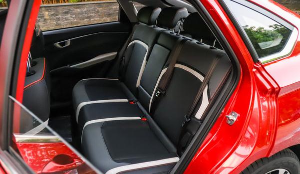 10萬左右買什么車好，新寶駿RC-6滿足你的需求