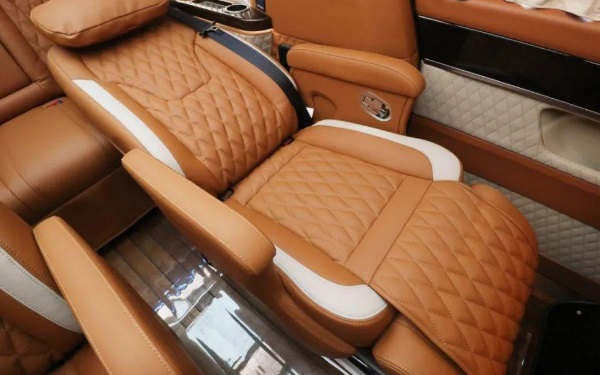 汽車內飾改裝效果圖 汽車內飾全包大概多少錢