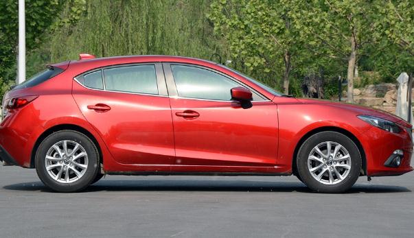 10萬買什么車,女性駕駛選那些車型好(高爾夫值得你擁有)