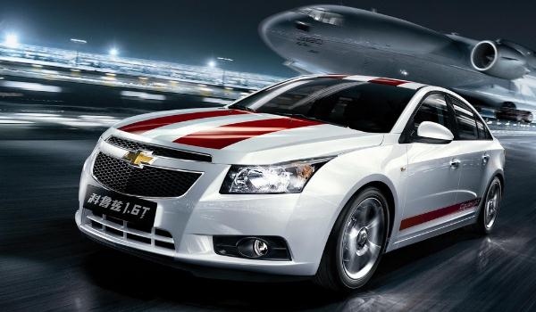 10萬內(nèi)買什么車好，時尚浪漫的悅動（適合年輕女性）