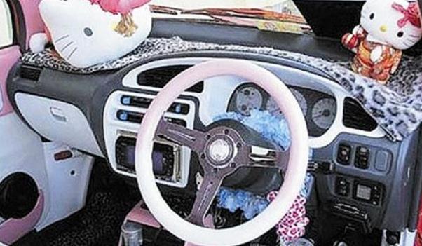 漂亮的車內裝飾圖片，常見的汽車裝飾（這些裝飾不能省）