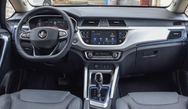 楓葉汽車楓葉80V上市，汽車行業(yè)新秀（具備可充可換電的能力）