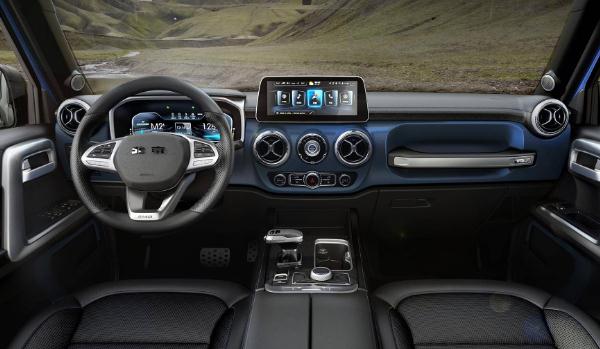 北京BJ40刀鋒英雄版上市,自駕游就選它(價格實惠)